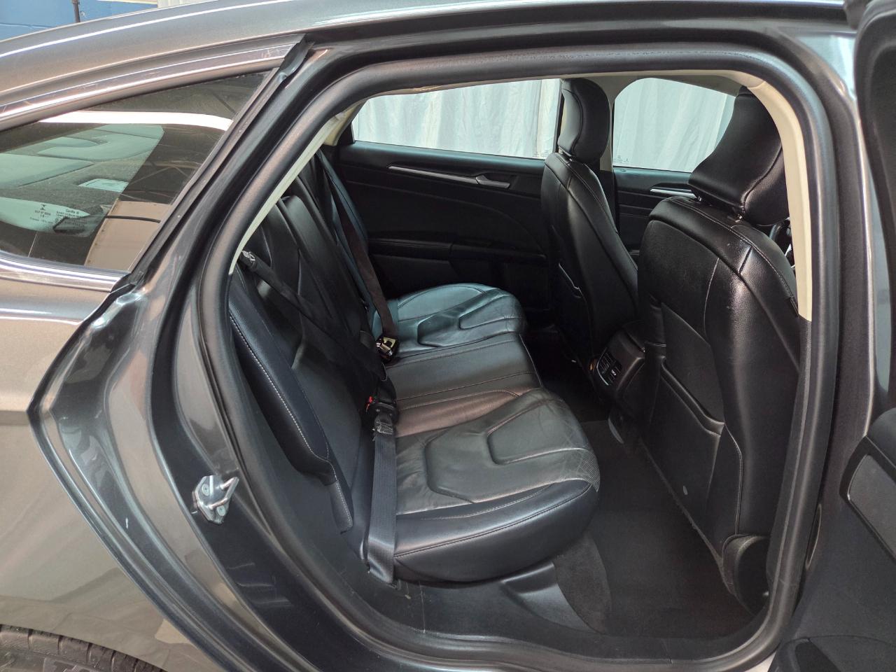 Ford Fusion Hybrid Titanium 2019