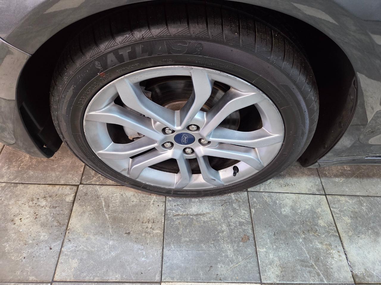 Ford Fusion Hybrid Titanium 2019