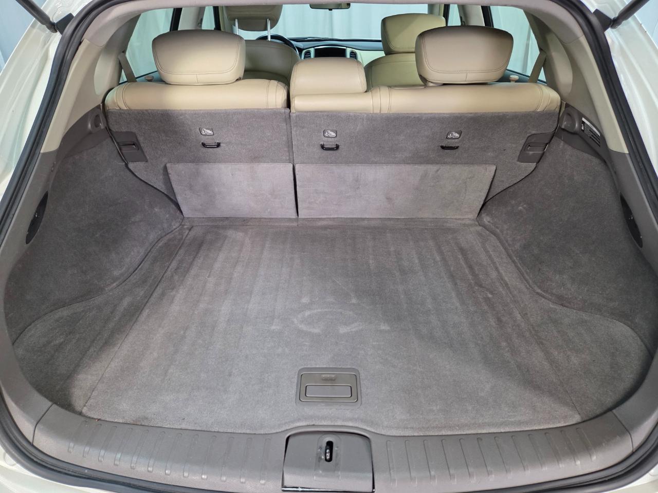 Infiniti QX50 Base AWD 2017