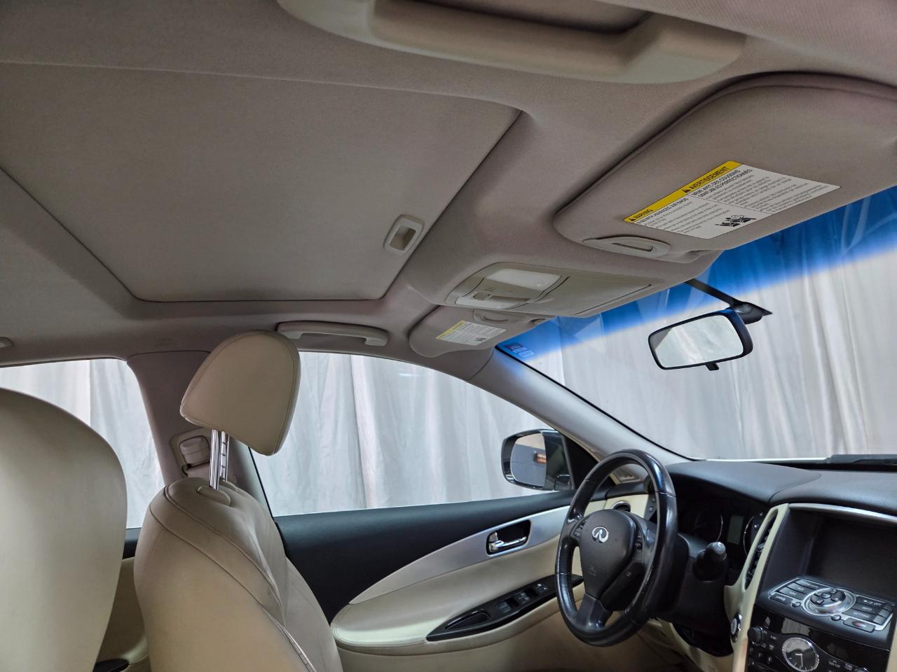 Infiniti QX50 Base AWD 2017