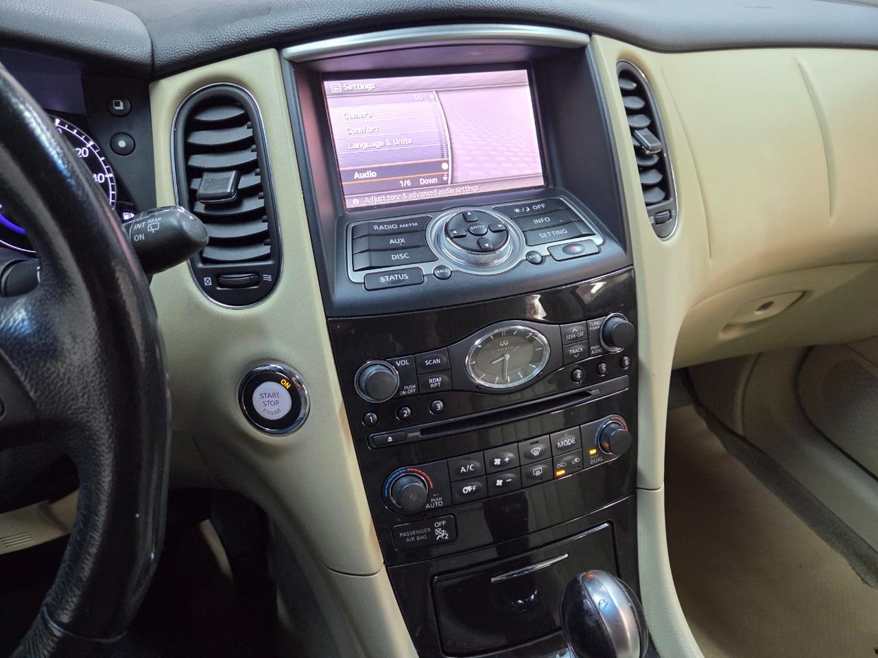 Infiniti QX50 Base AWD 2017