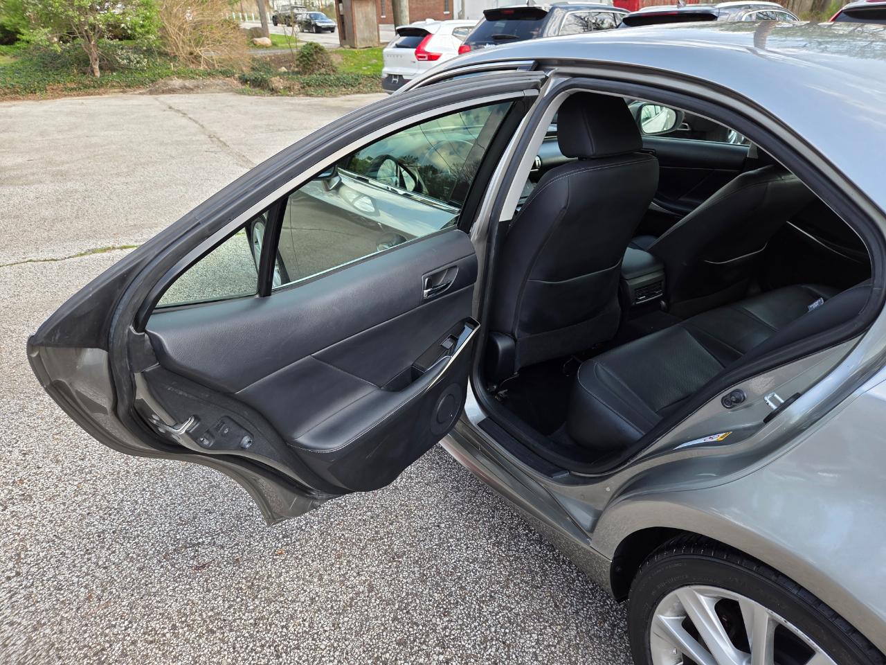 Lexus IS 300 AWD 2016