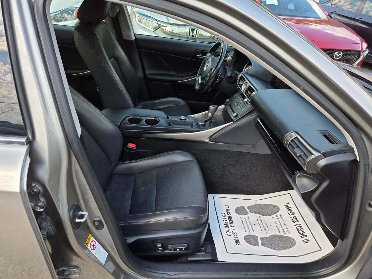 Lexus IS 300 AWD 2016