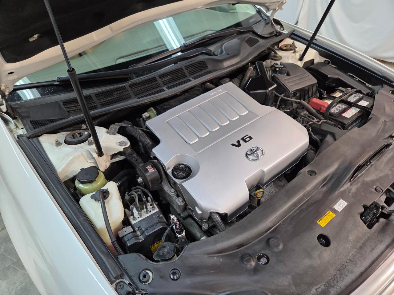 Toyota Avalon XLS 2010