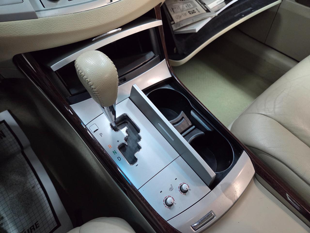 Toyota Avalon XLS 2010