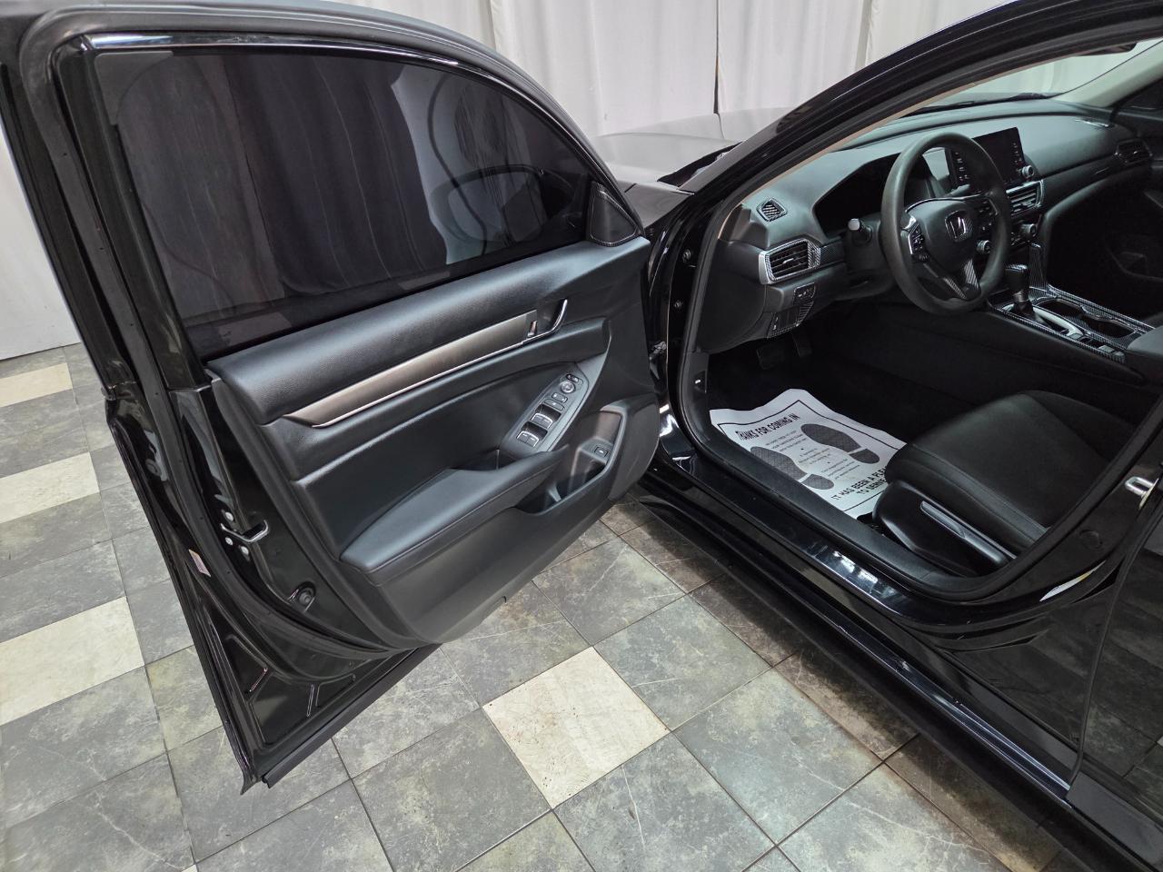 Honda Accord LX CVT 2020