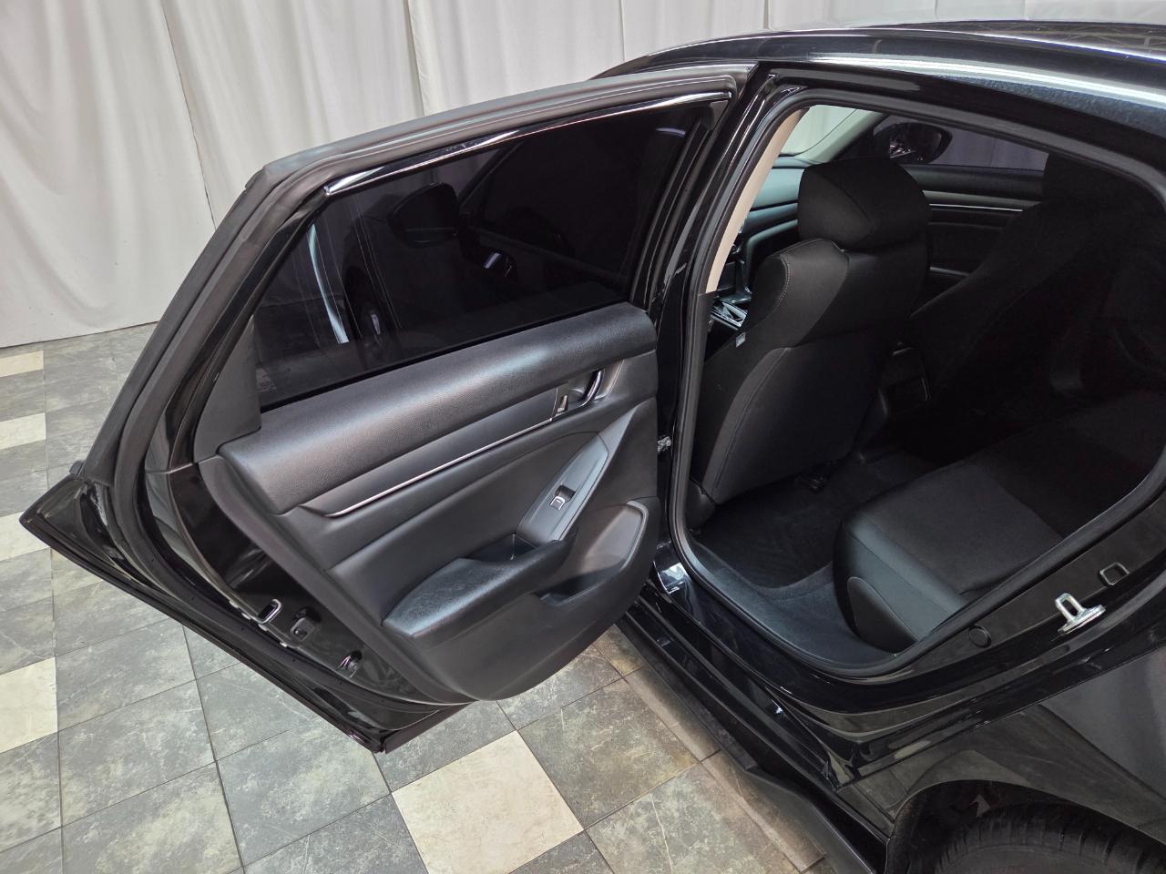 Honda Accord LX CVT 2020