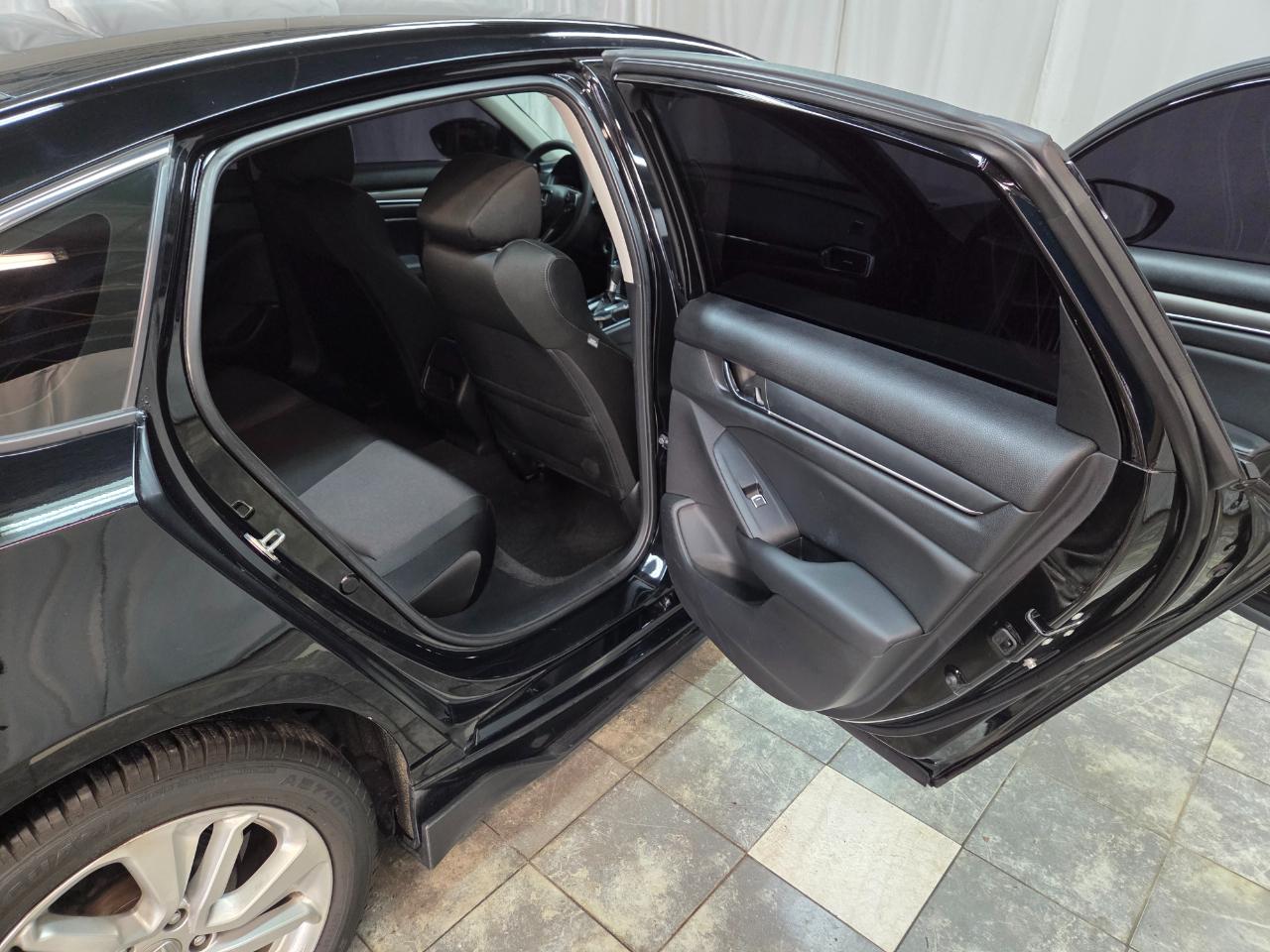 Honda Accord LX CVT 2020