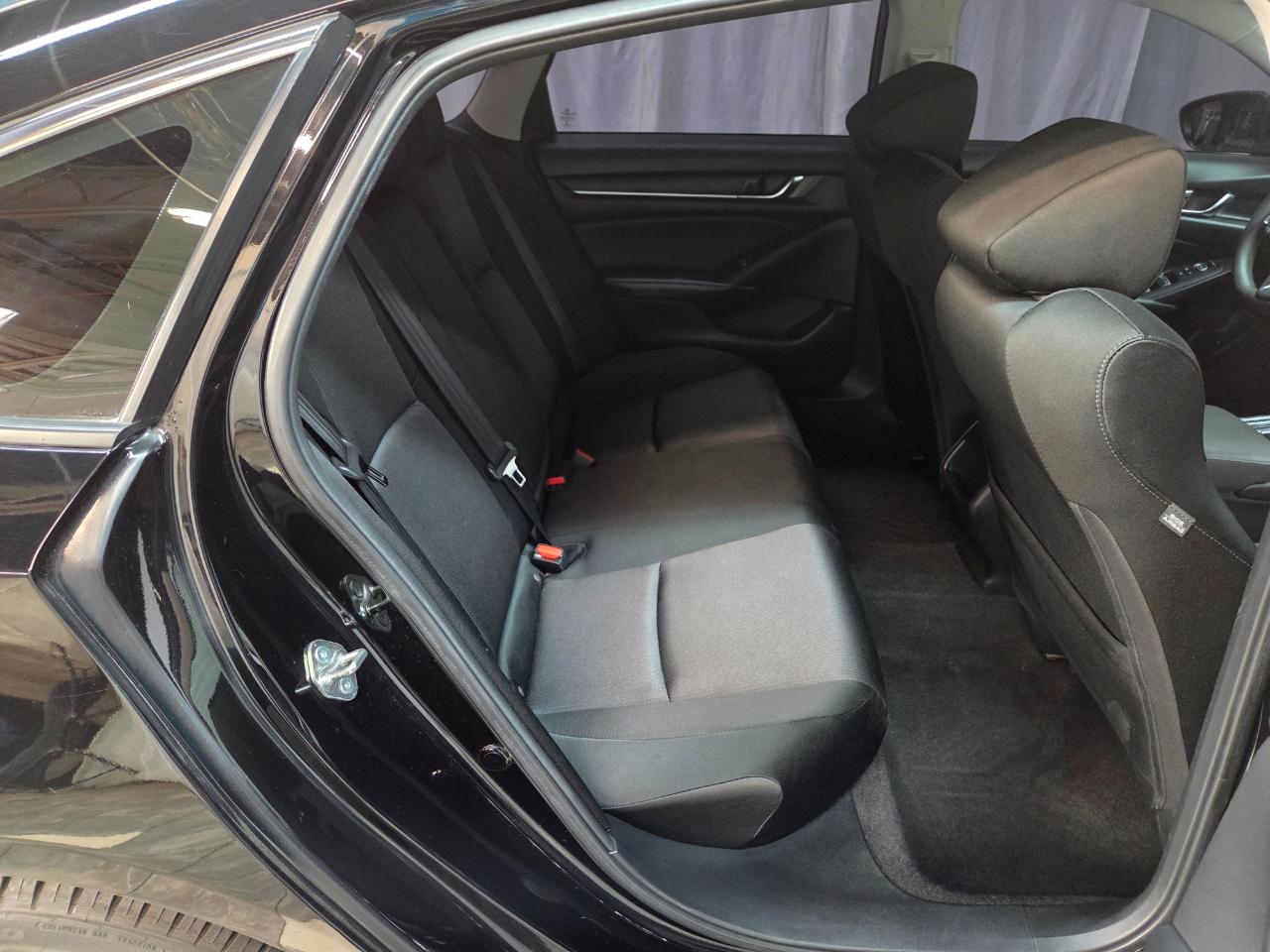 Honda Accord LX CVT 2020