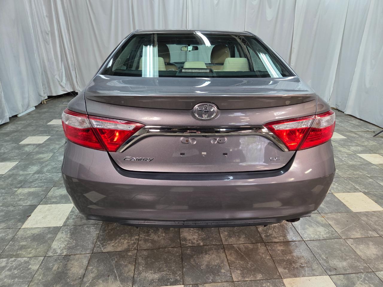 Toyota Camry XLE 2016