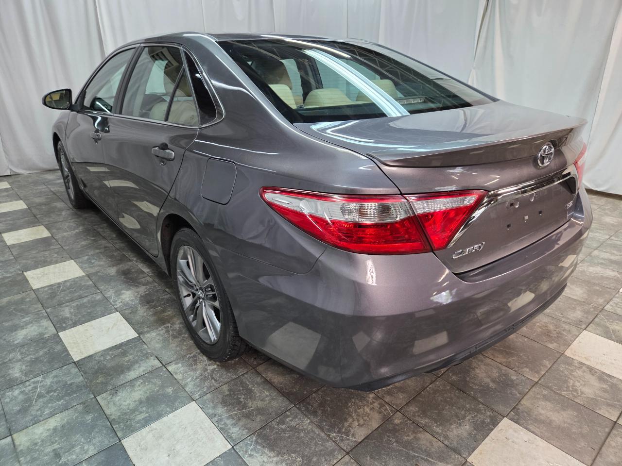 Toyota Camry XLE 2016