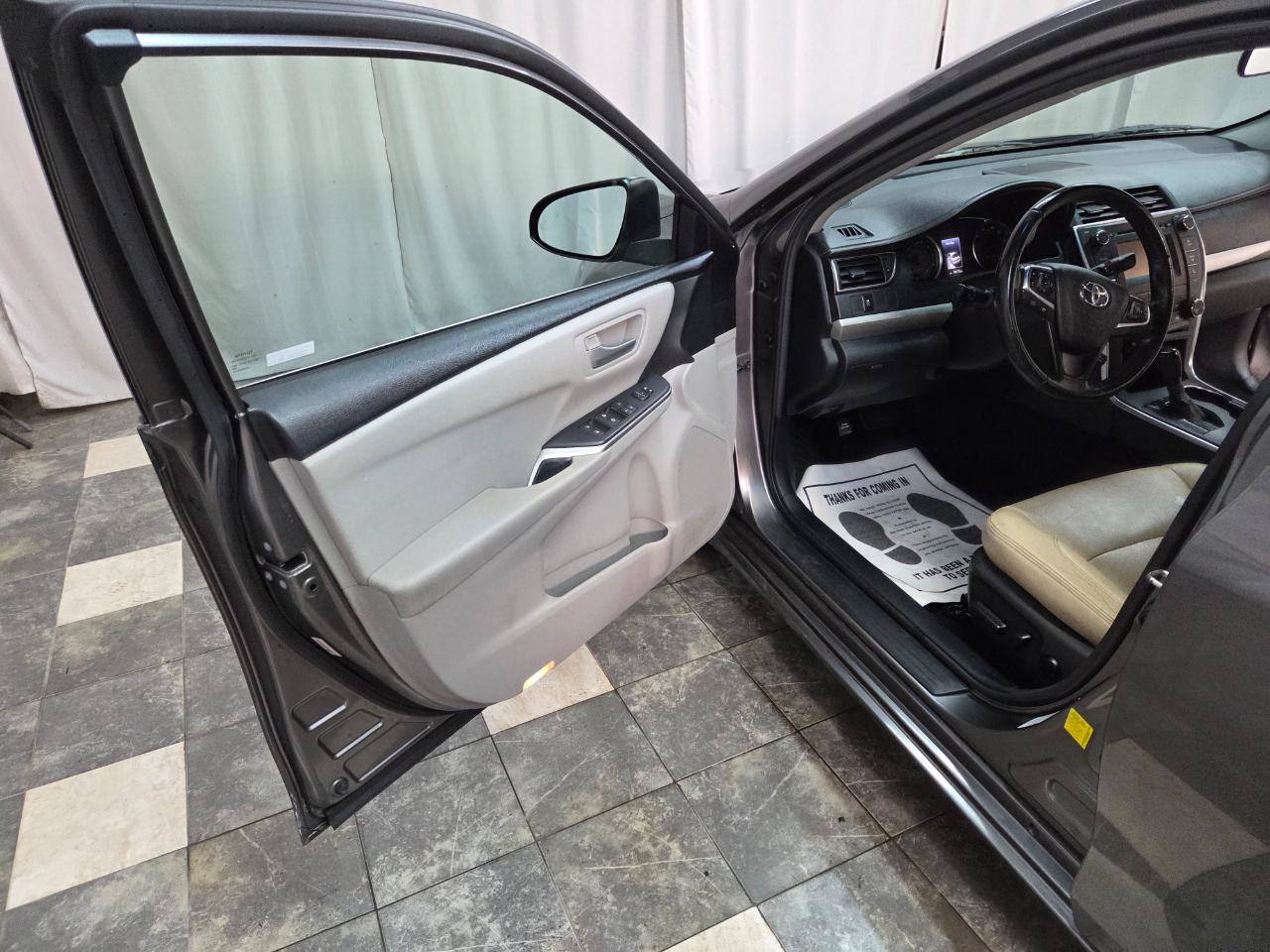 Toyota Camry XLE 2016