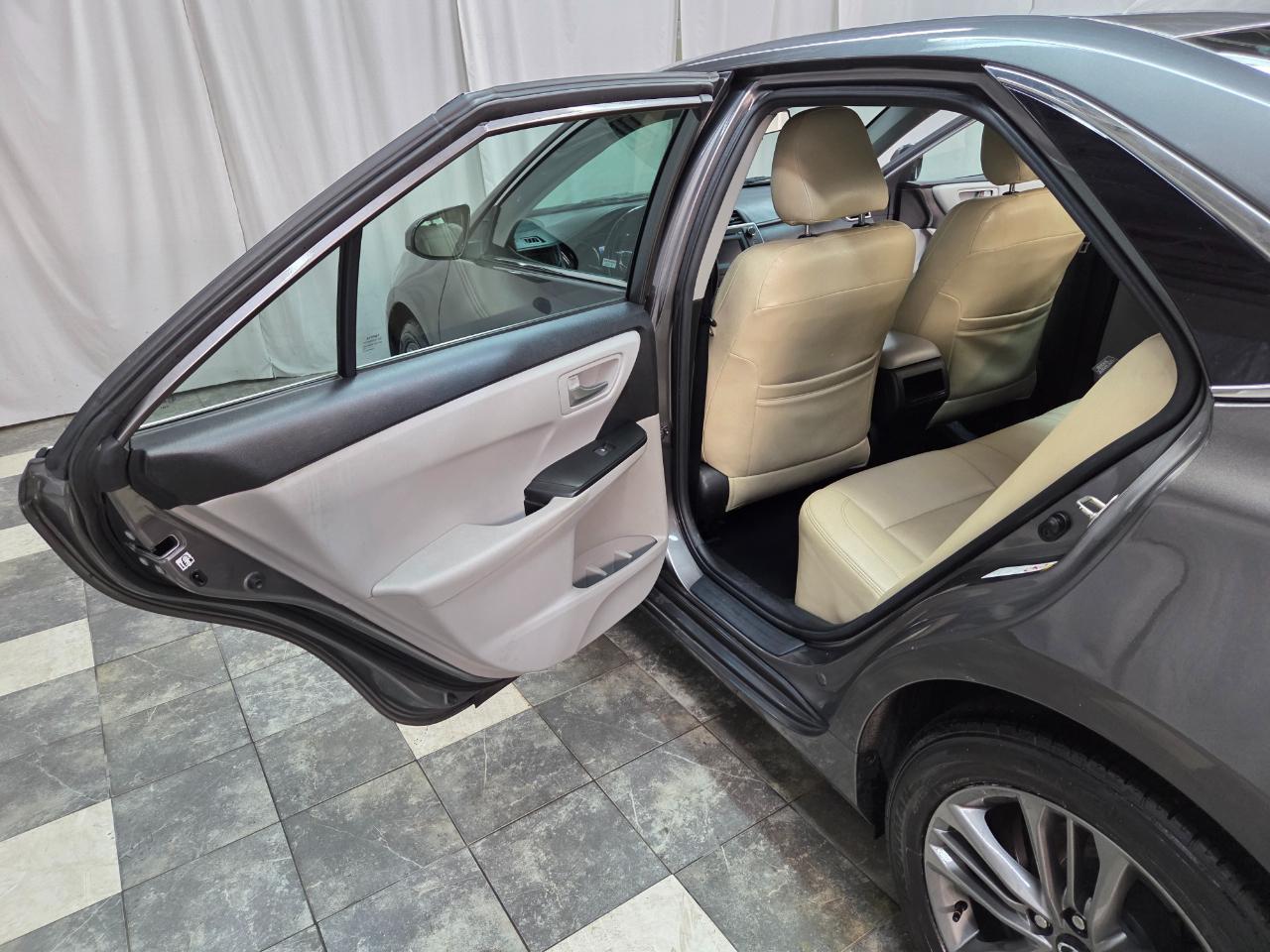 Toyota Camry XLE 2016