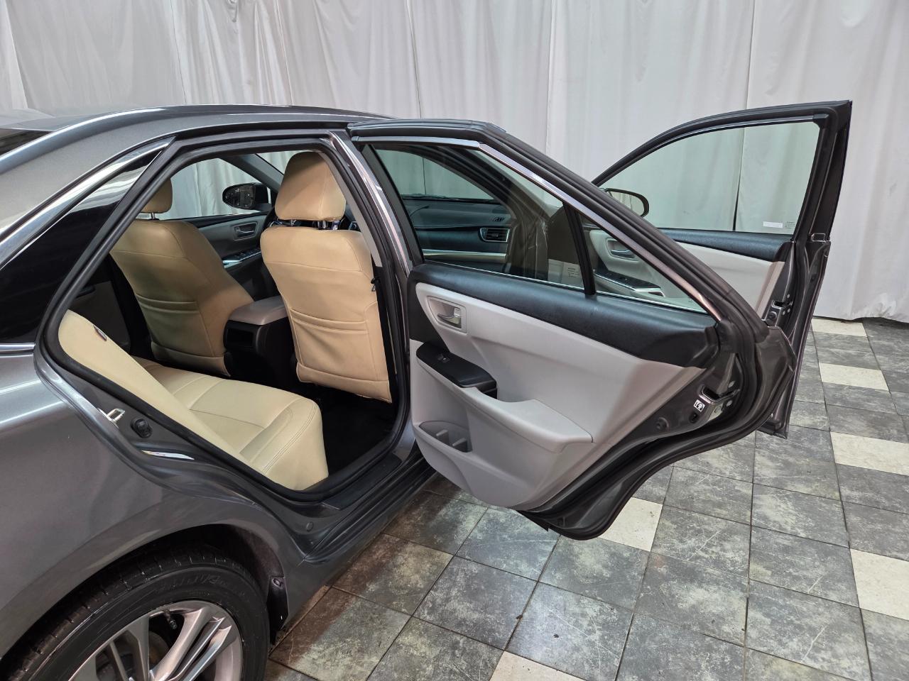 Toyota Camry XLE 2016