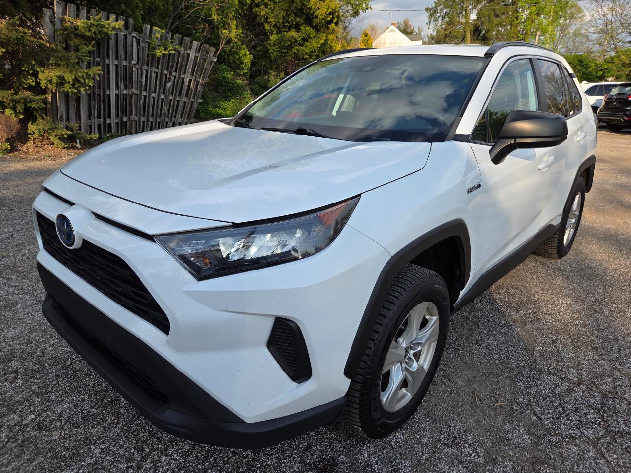 Toyota RAV4 Hybrid LE 2021