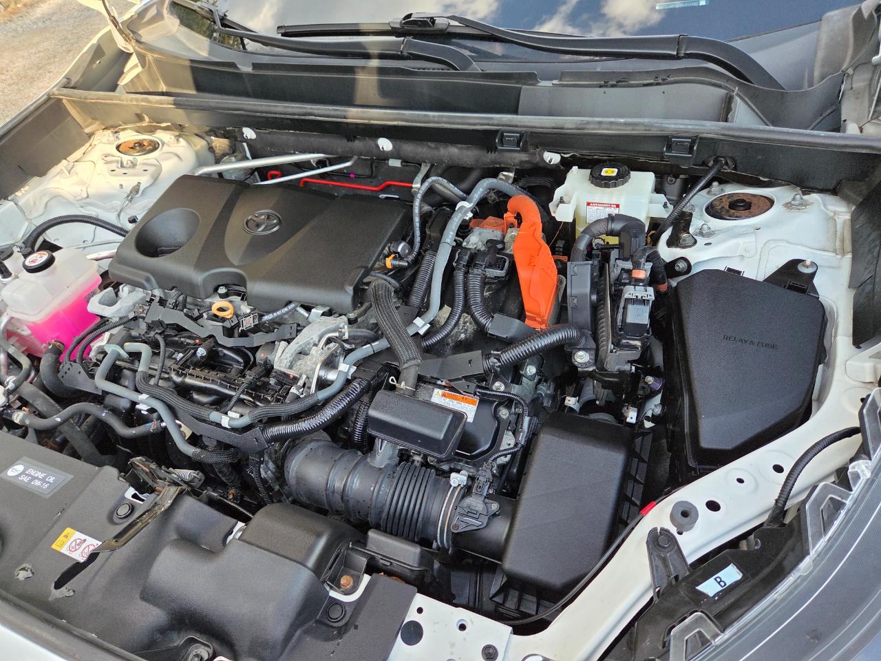 Toyota RAV4 Hybrid LE 2021