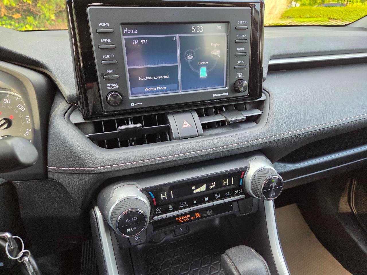 Toyota RAV4 Hybrid LE 2021