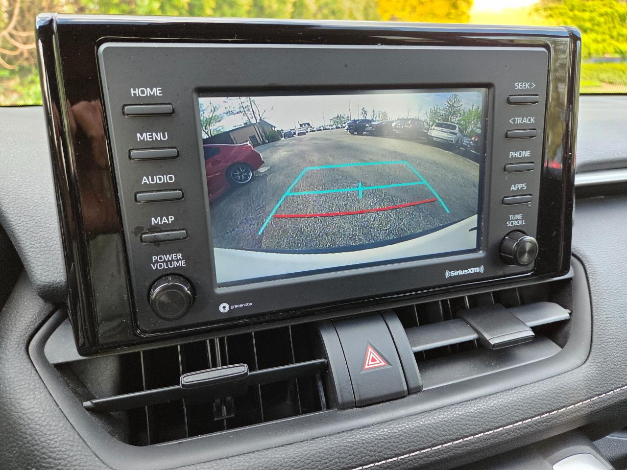 Toyota RAV4 Hybrid LE 2021