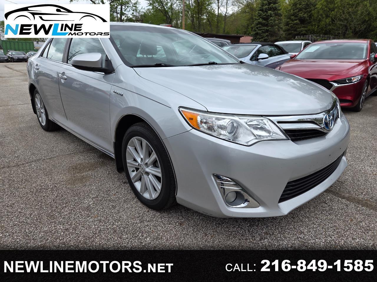 Toyota Camry Hybrid XLE 2014