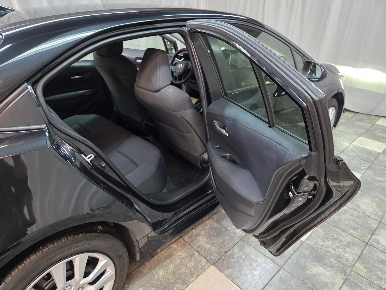 Toyota Corolla LE 2020
