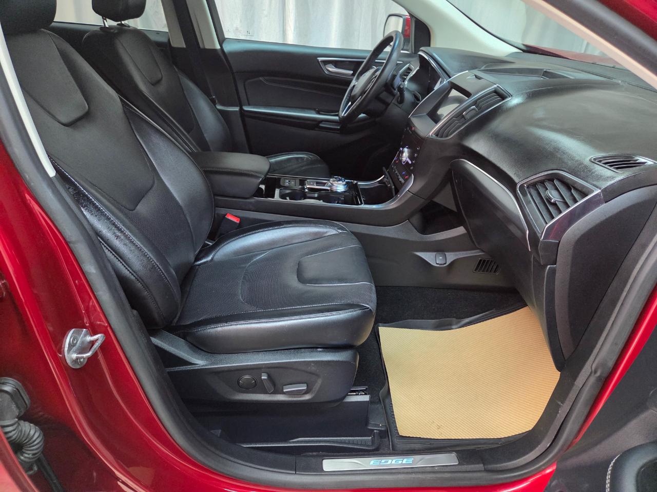 Ford Edge Titanium AWD 2020