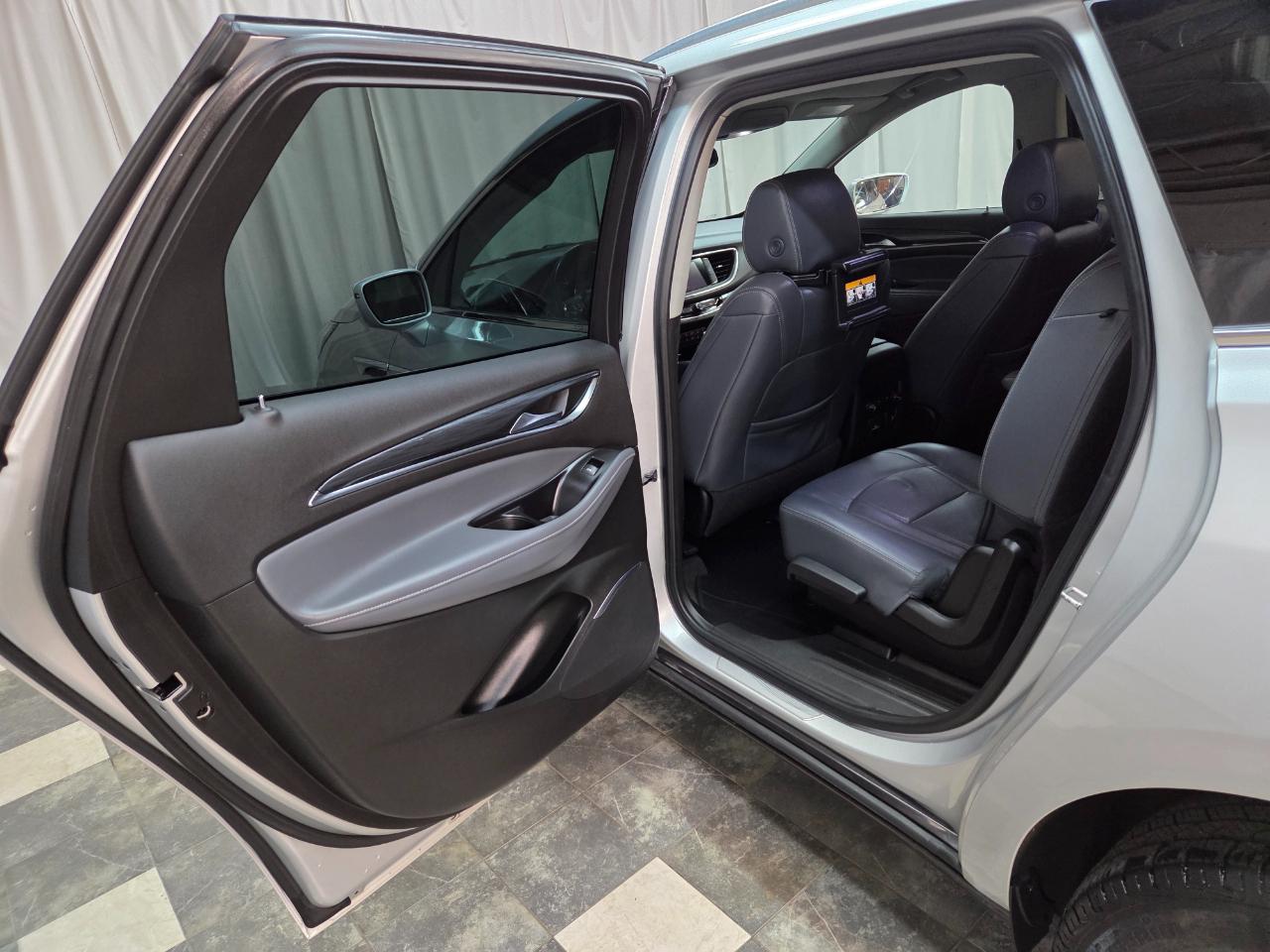 Buick Enclave Essence AWD 2019