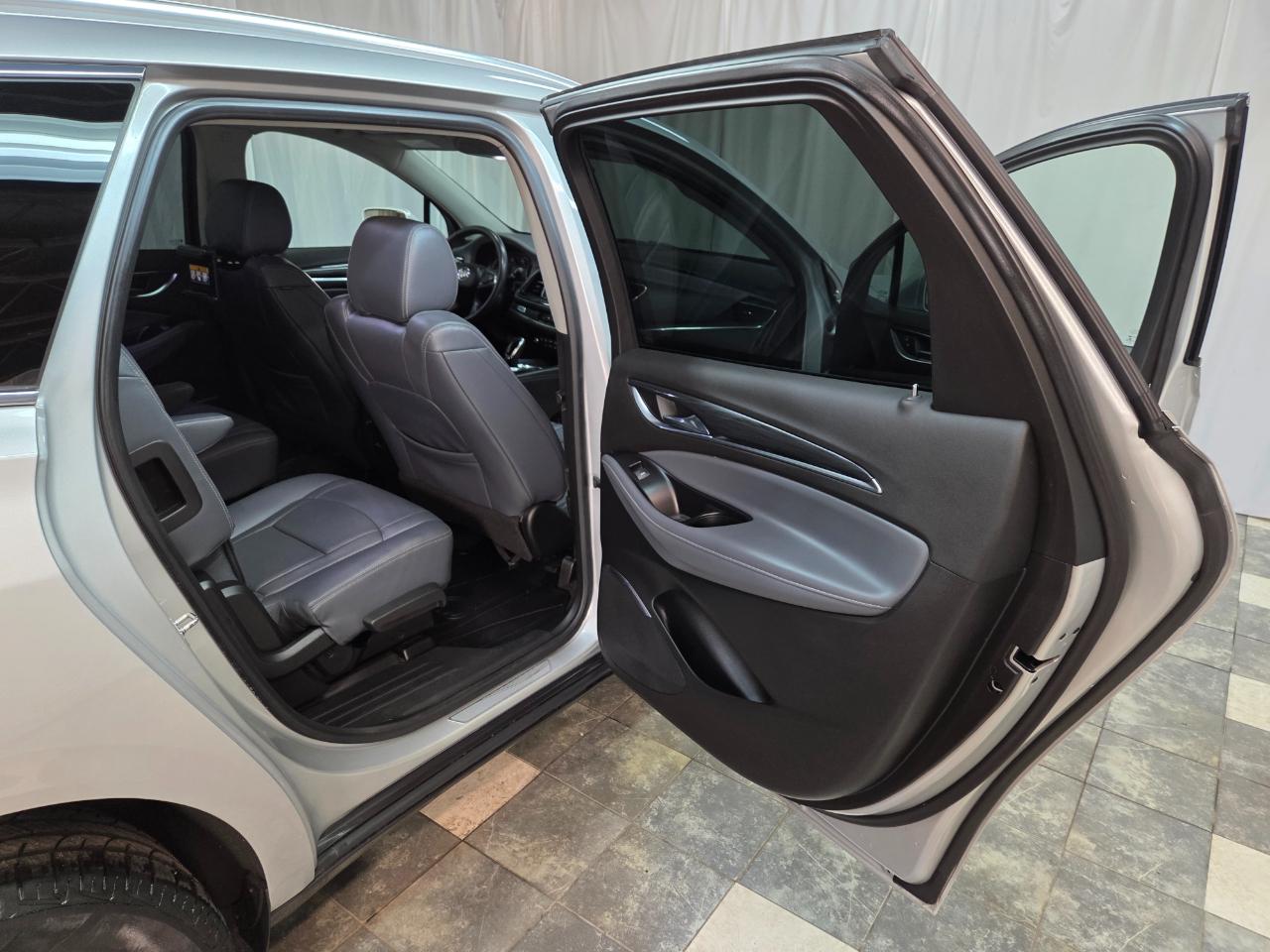 Buick Enclave Essence AWD 2019