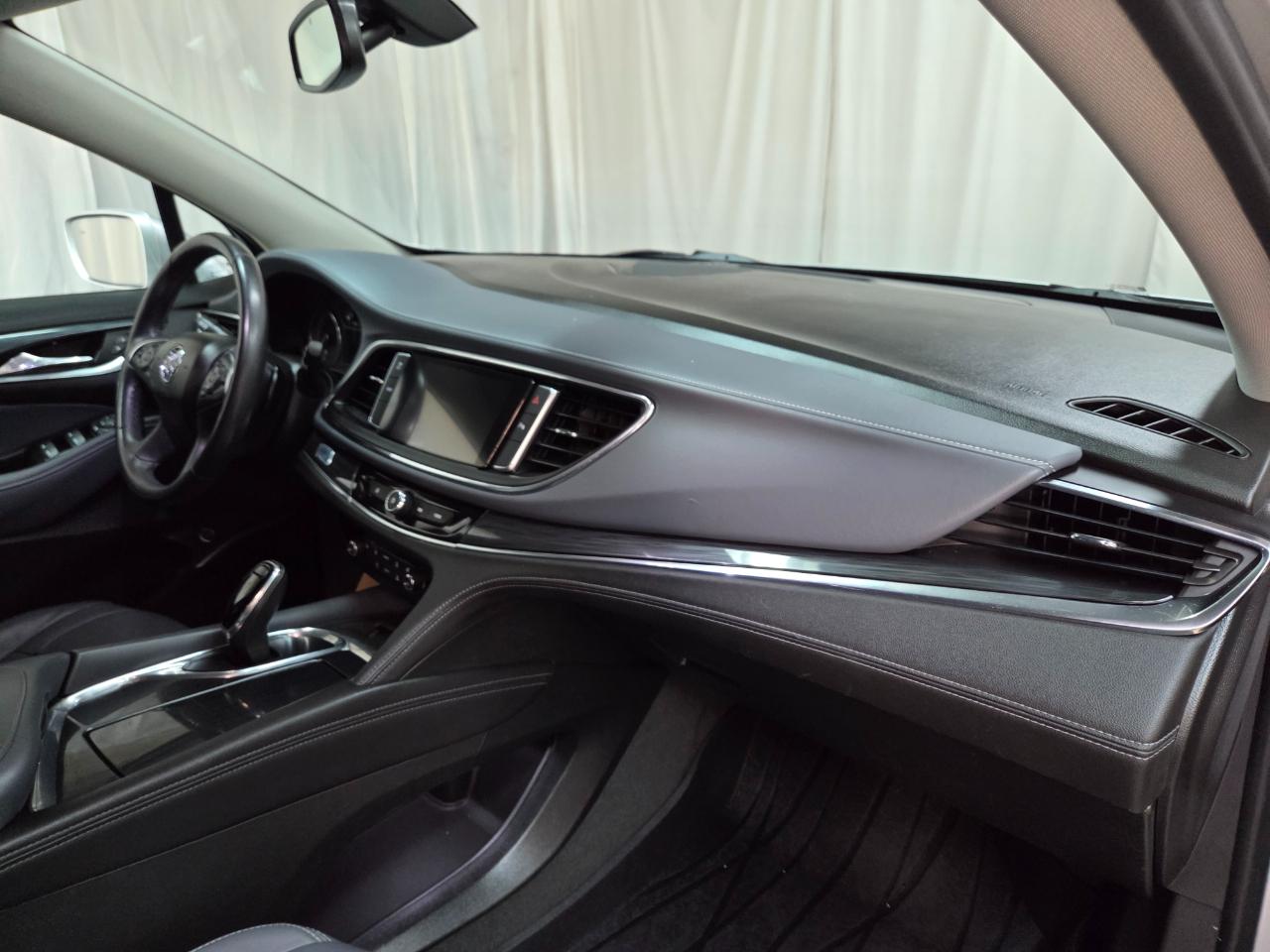 Buick Enclave Essence AWD 2019
