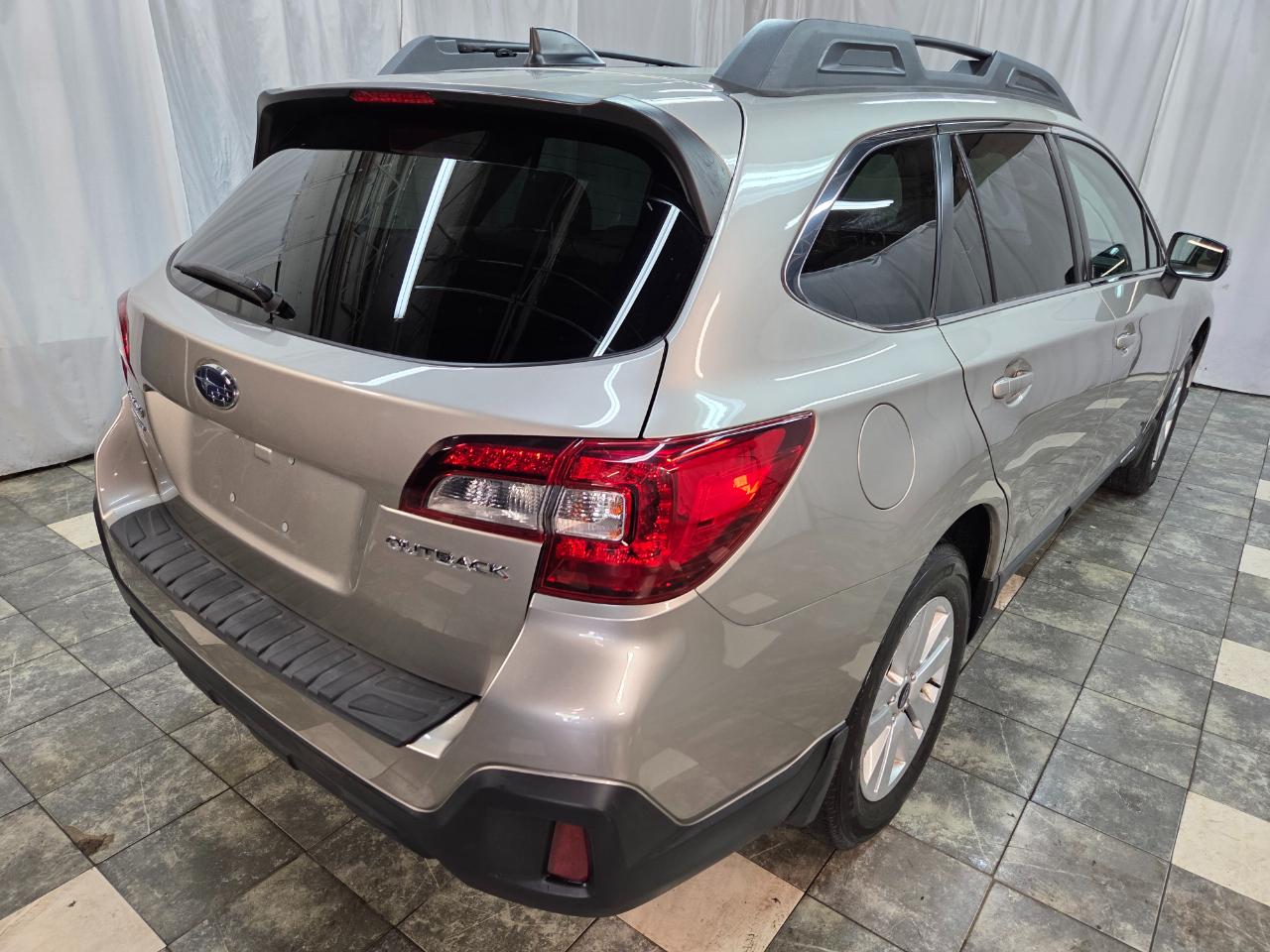 Subaru Outback 2.5i Premium 2019