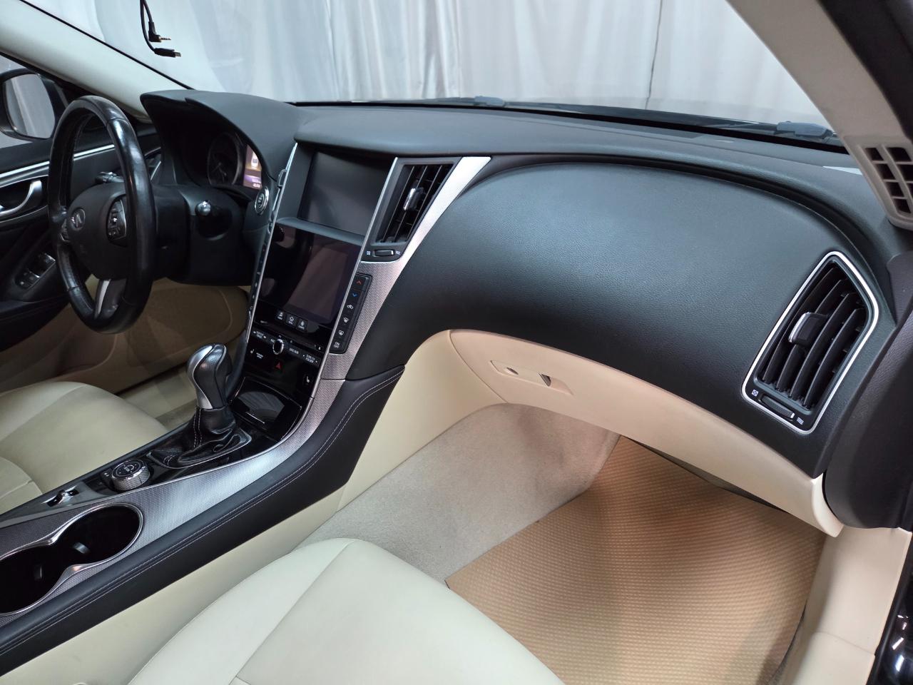 Infiniti Q50 Premium 4D Sedan AWD 2015