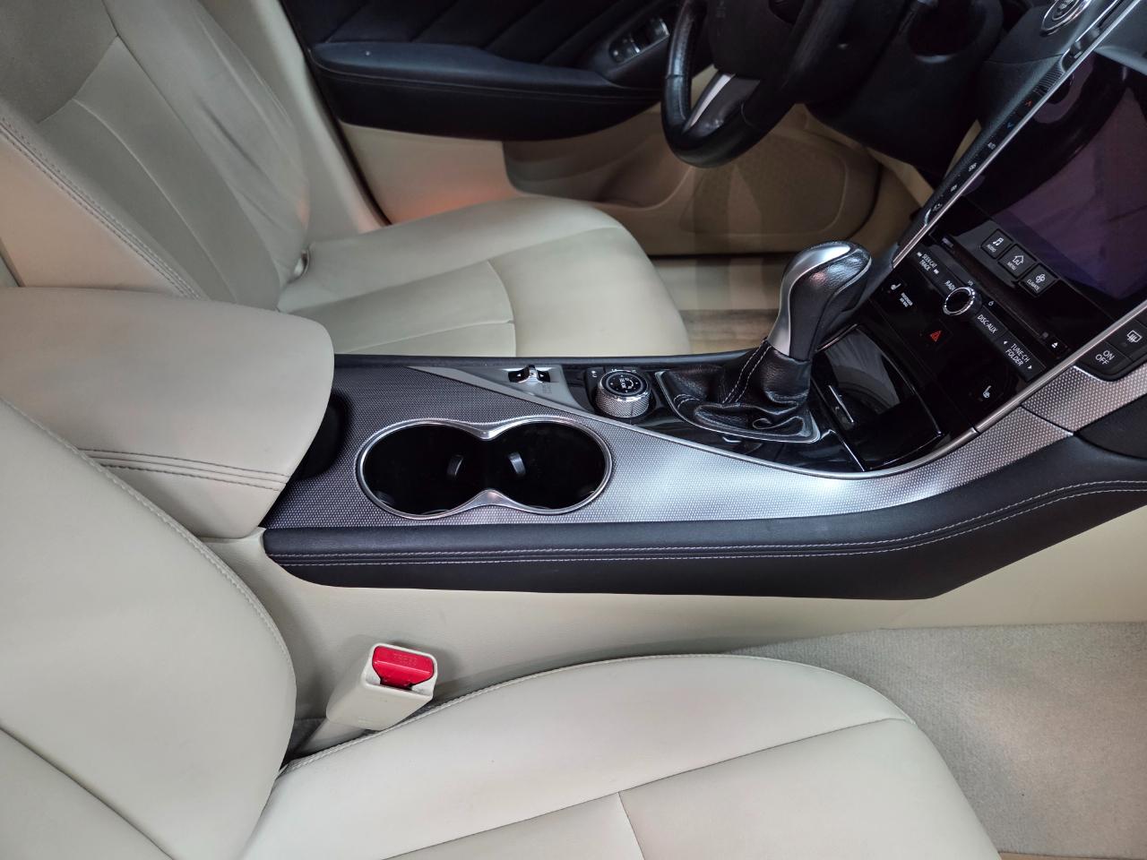 Infiniti Q50 Premium 4D Sedan AWD 2015