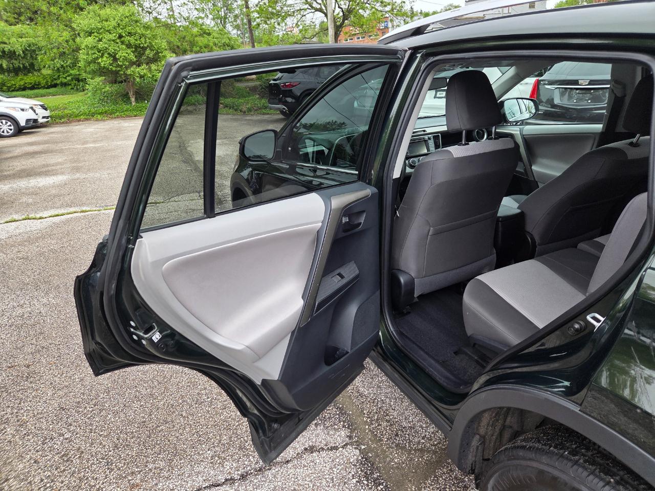 Toyota RAV4 LE AWD 2013