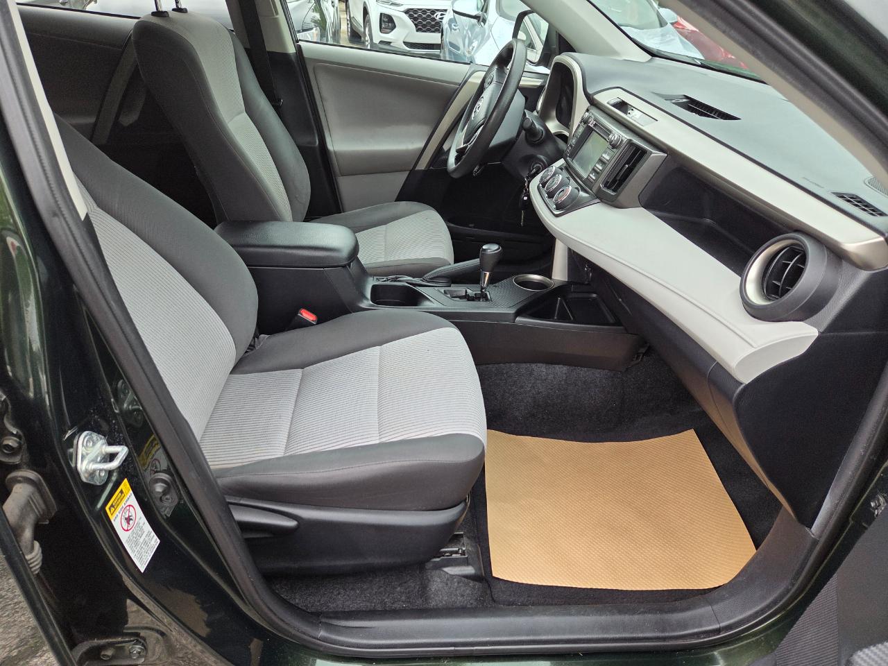 Toyota RAV4 LE AWD 2013