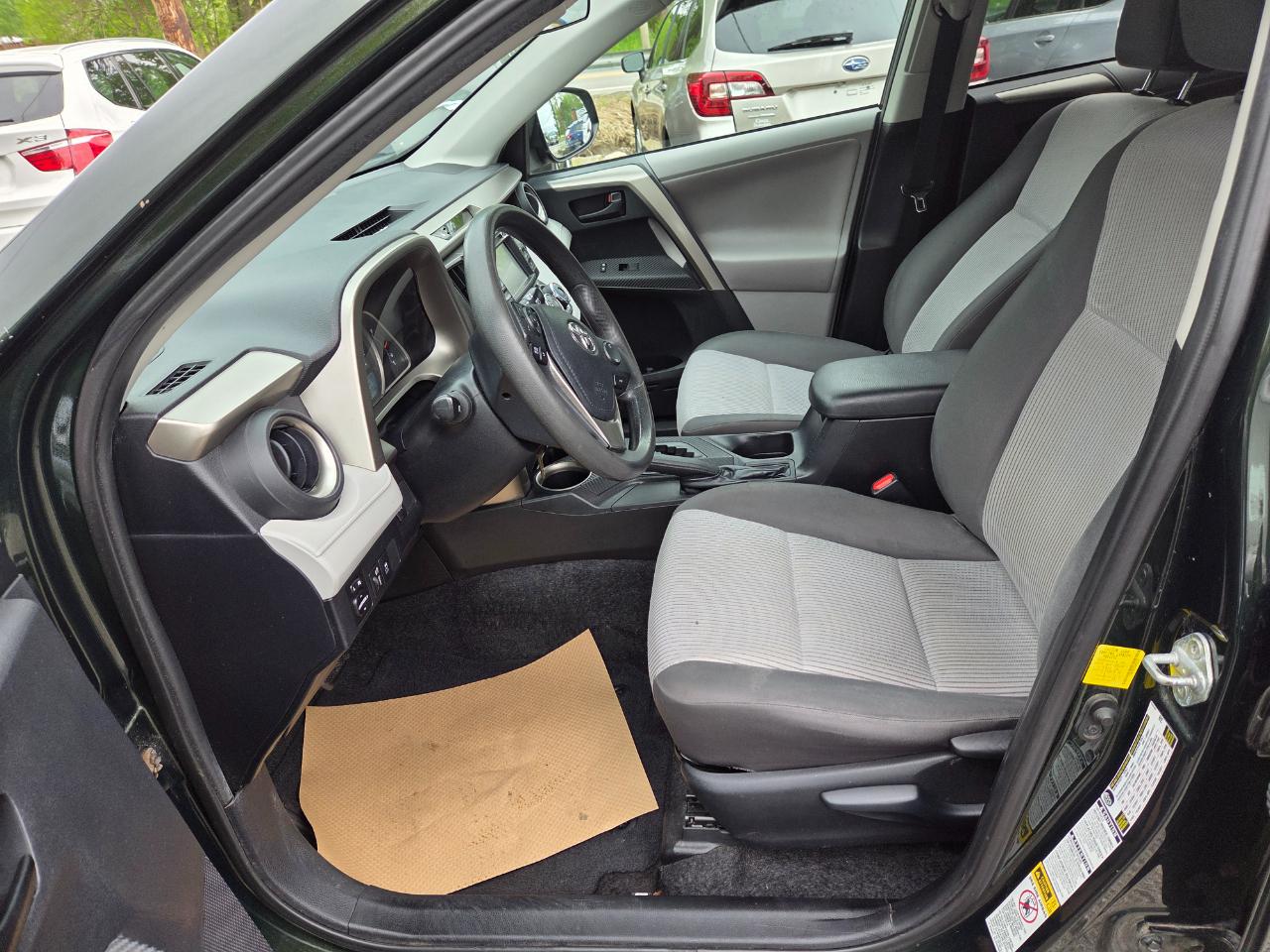 Toyota RAV4 LE AWD 2013