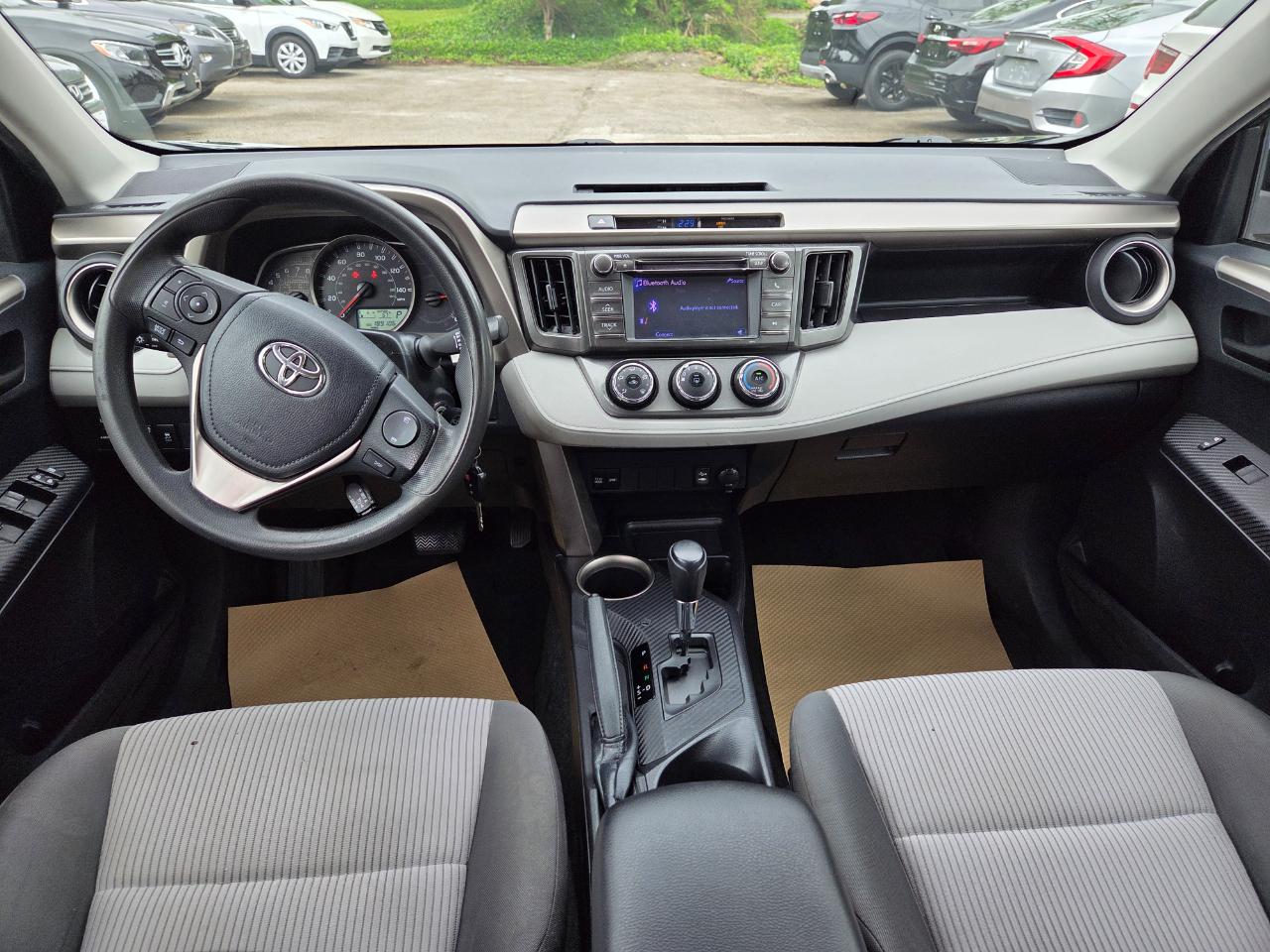 Toyota RAV4 LE AWD 2013