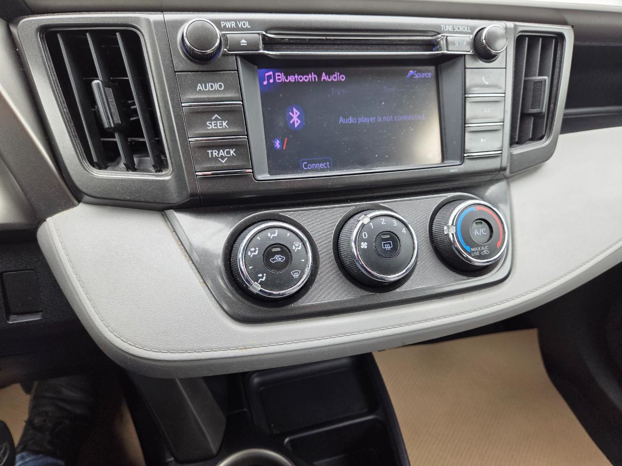 Toyota RAV4 LE AWD 2013