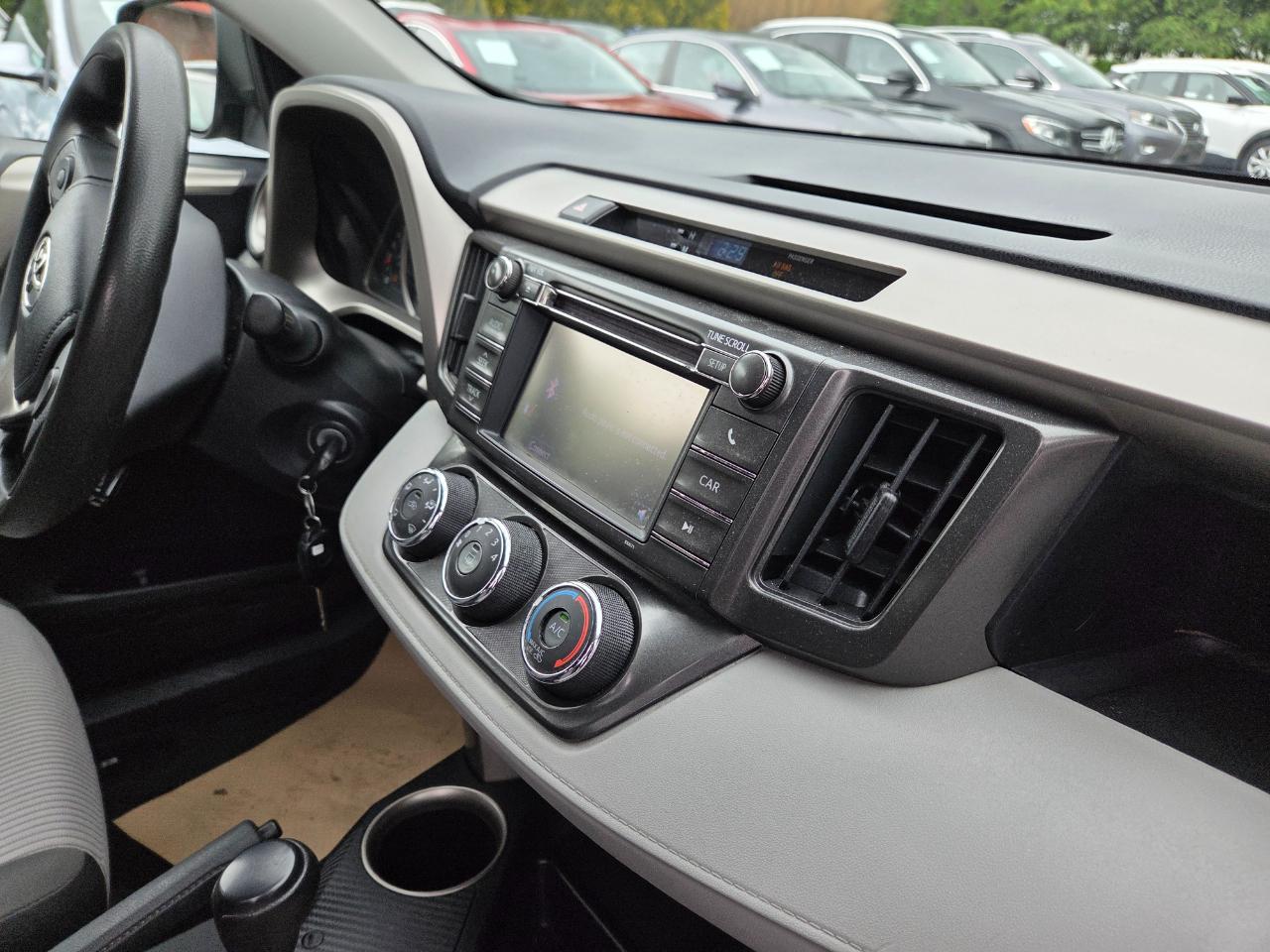 Toyota RAV4 LE AWD 2013