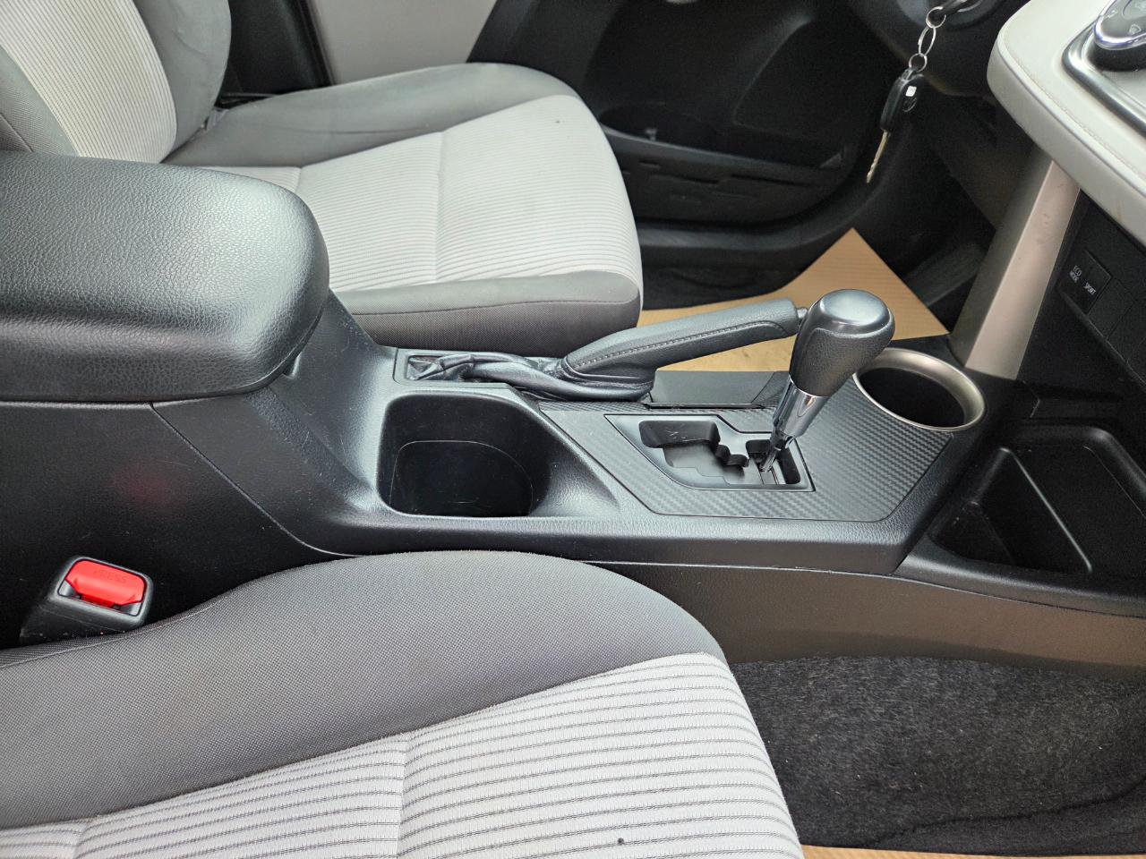 Toyota RAV4 LE AWD 2013
