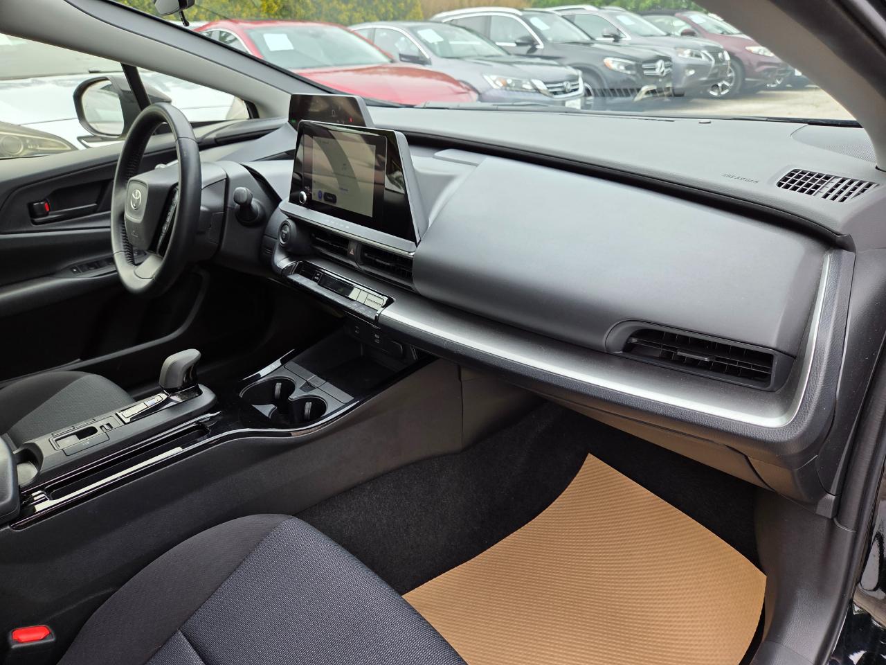 Toyota Prius LE 2024