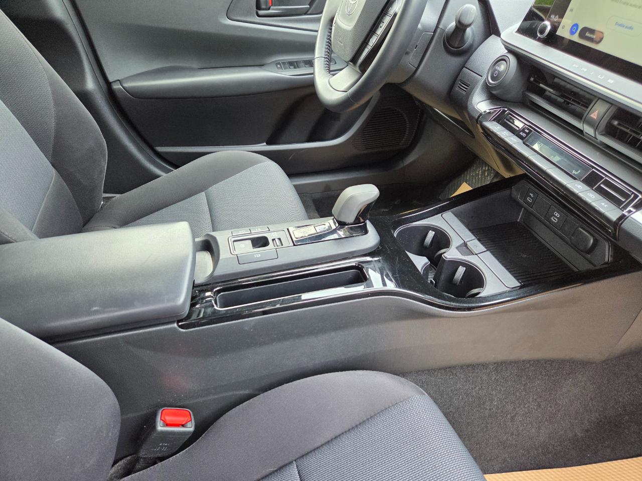 Toyota Prius LE 2024