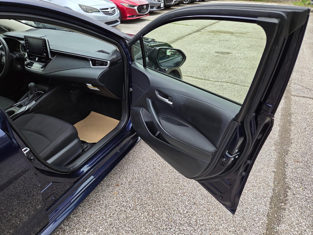 Toyota Corolla LE 2021