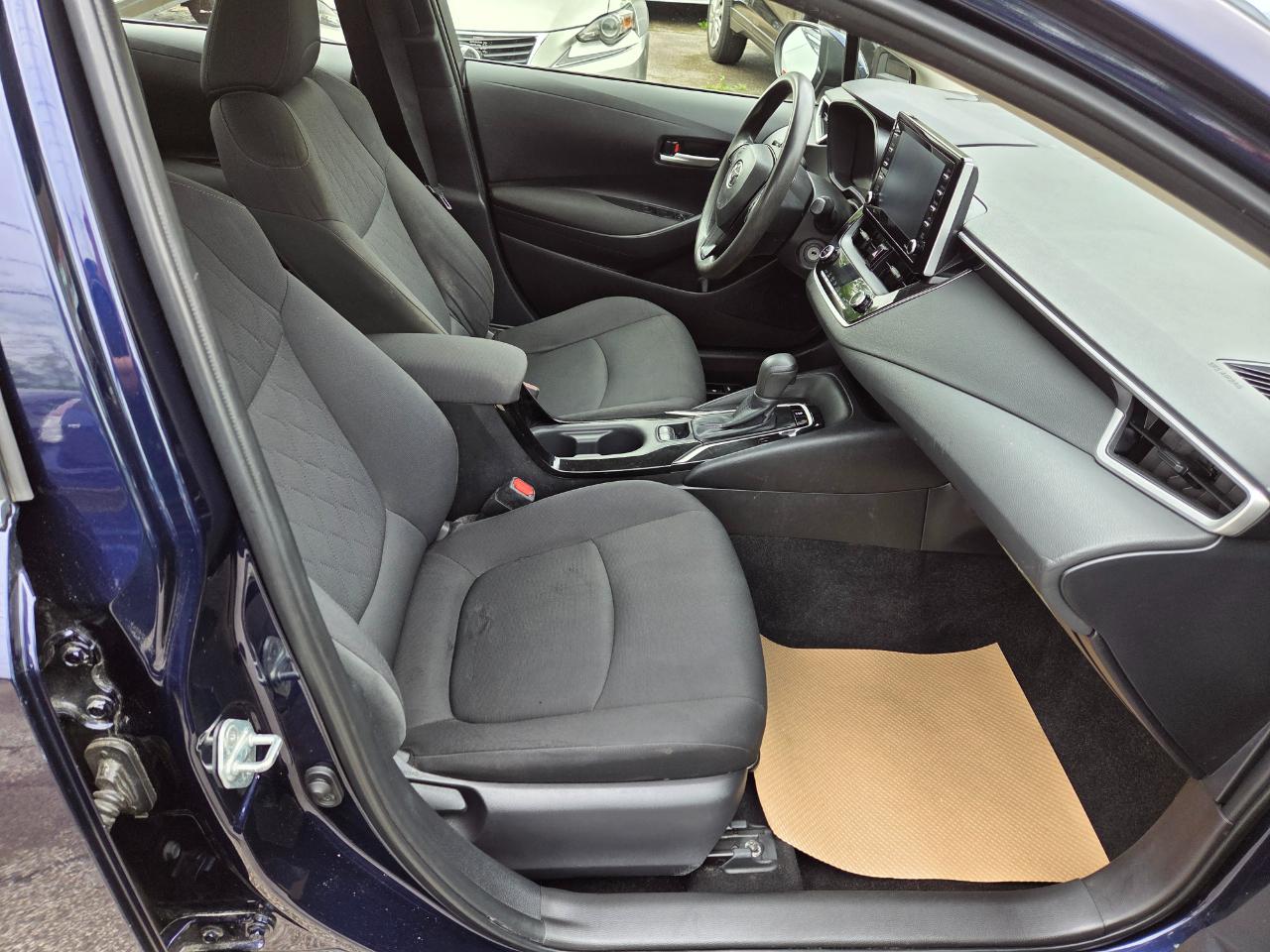 Toyota Corolla LE 2021