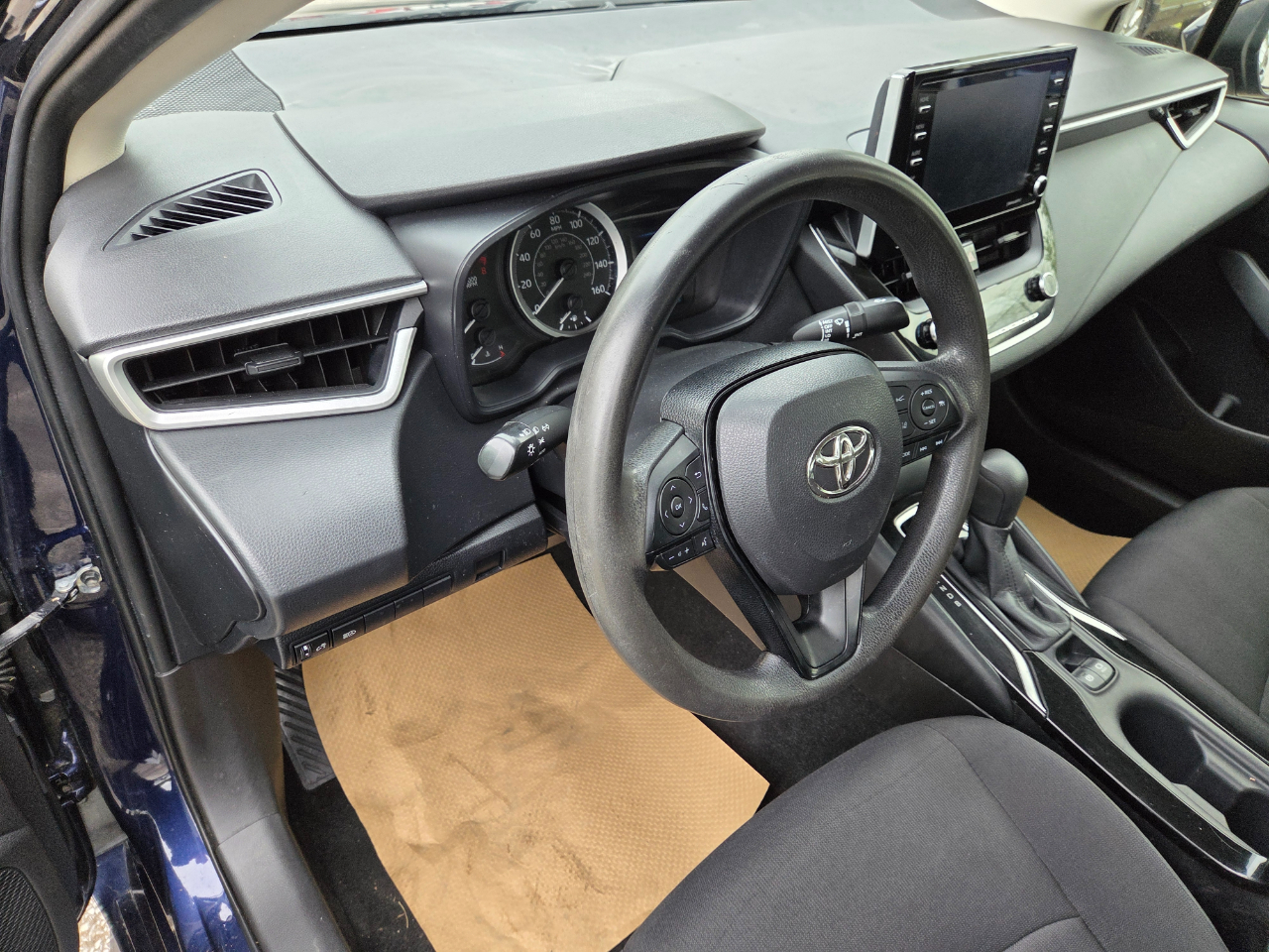 Toyota Corolla LE 2021