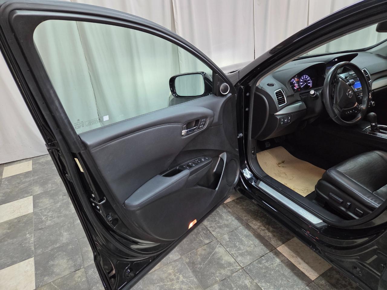 Acura RDX 6-Spd AT AWD w/Advance Package 2016