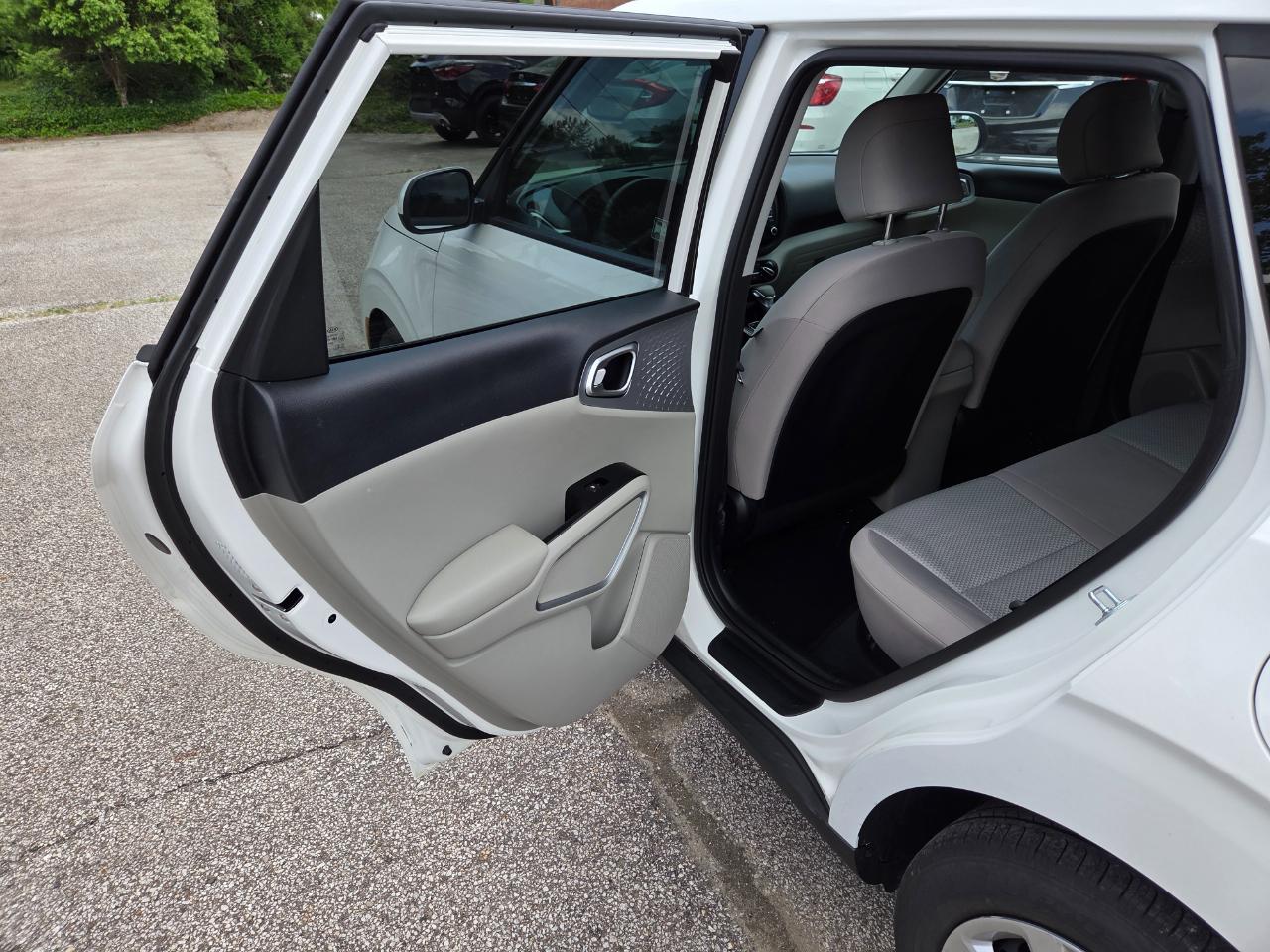 Kia Soul LX CVT 2021