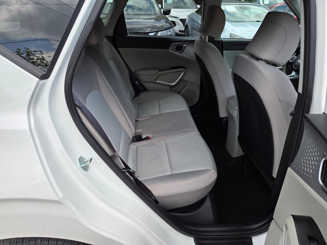 Kia Soul LX CVT 2021