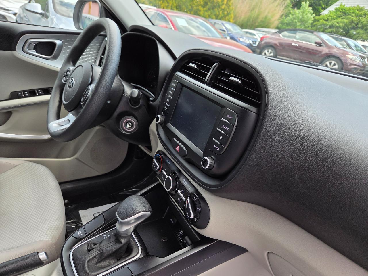 Kia Soul LX CVT 2021