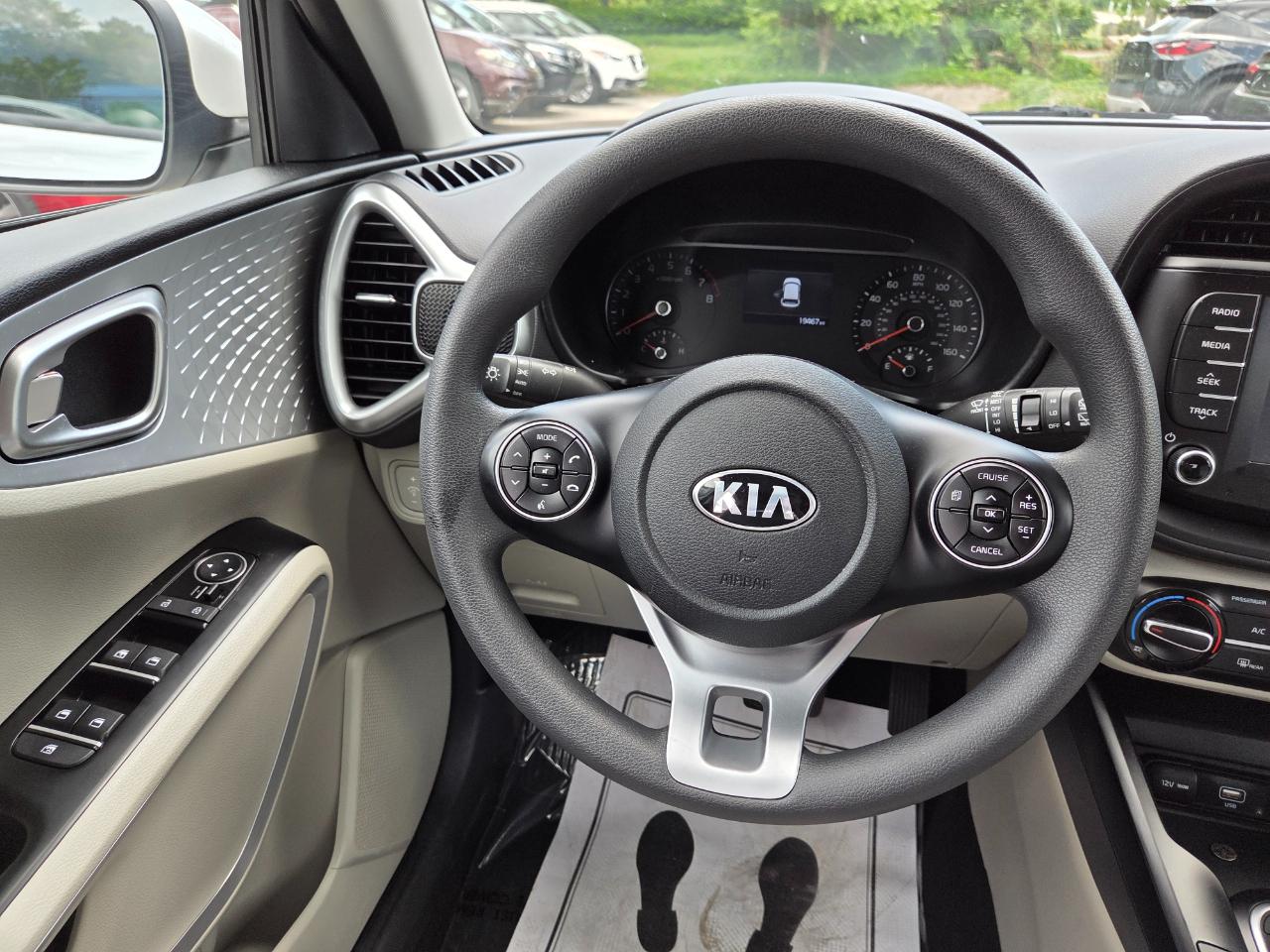 Kia Soul LX CVT 2021