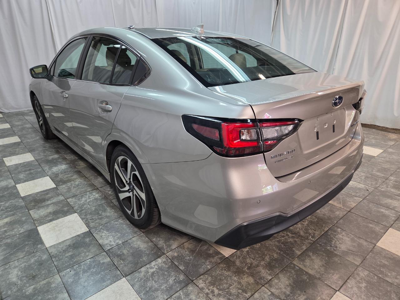 Subaru Legacy Limited 2020