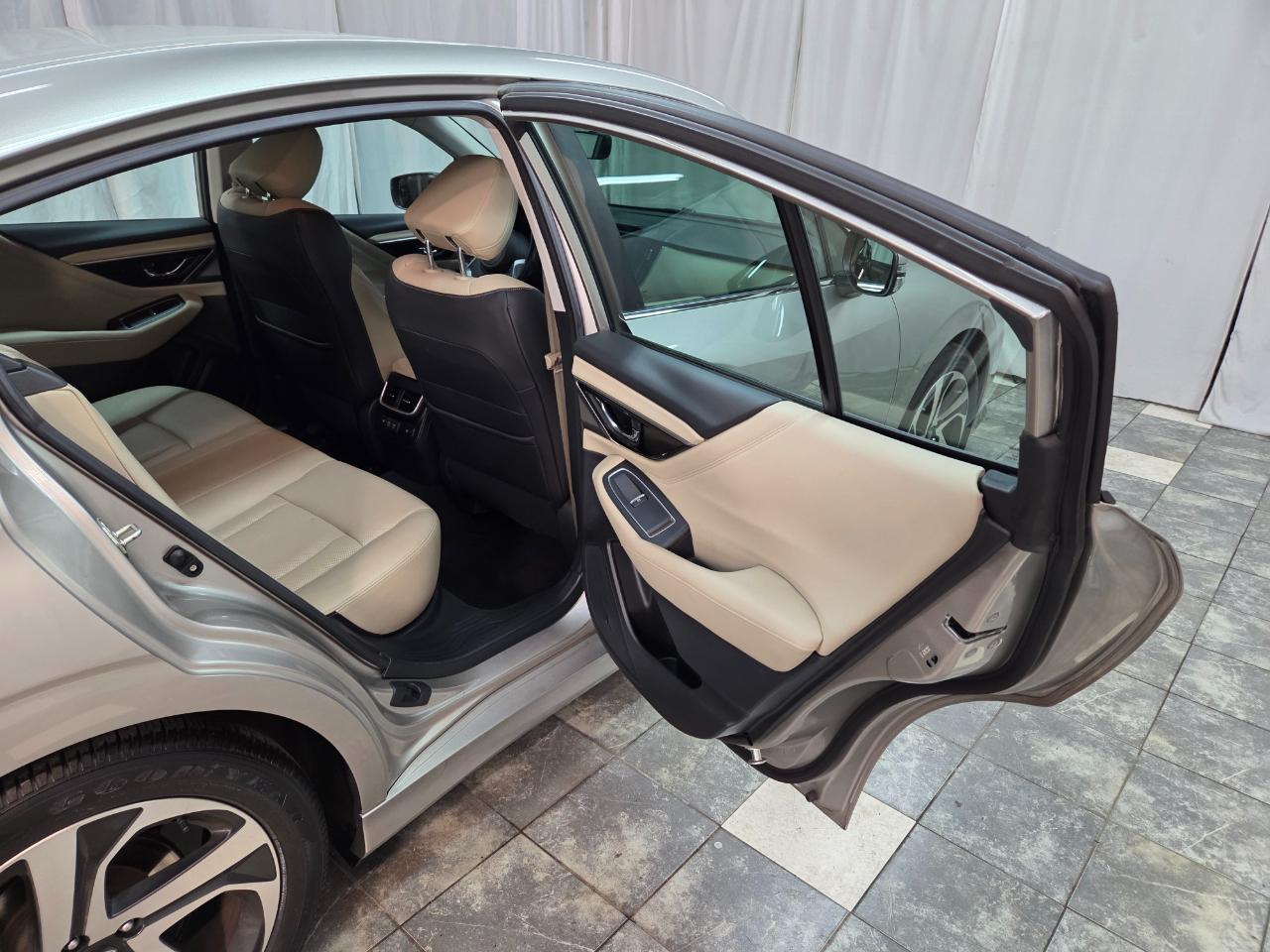 Subaru Legacy Limited 2020